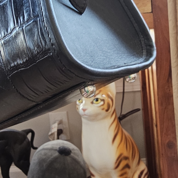 Brand New Brighton Shoulder Bag Black Leather, Gorgeous Silver Tone Accents - Picture 13 of 16